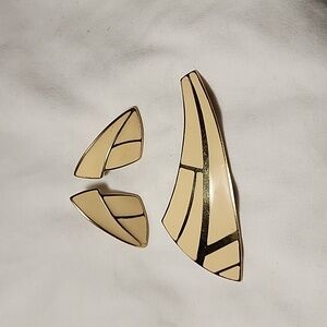 Trifari enamel cream and goldtone signed earrings and brooch set